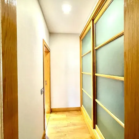 ヴィラ A With Private Pool, Beachfront, Ac, Wifi, Bbq In *