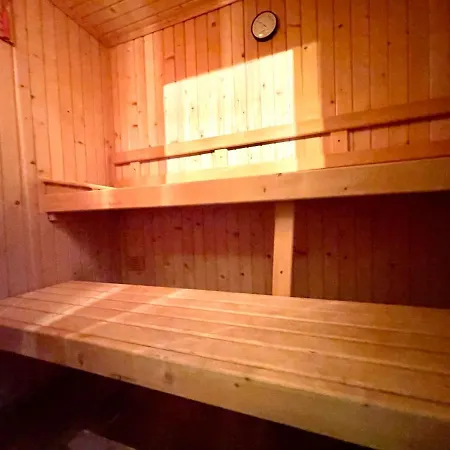 Willa A With Private Pool, Beachfront, Ac, Wifi, Bbq In *