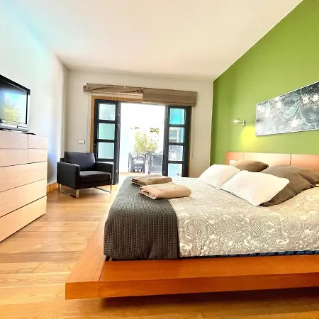 A With Private Pool, Beachfront, Ac, Wifi, Bbq In * Playa Blanca